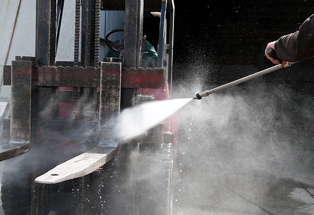 Best Commercial Building Pressure Washing  in Colton, CA